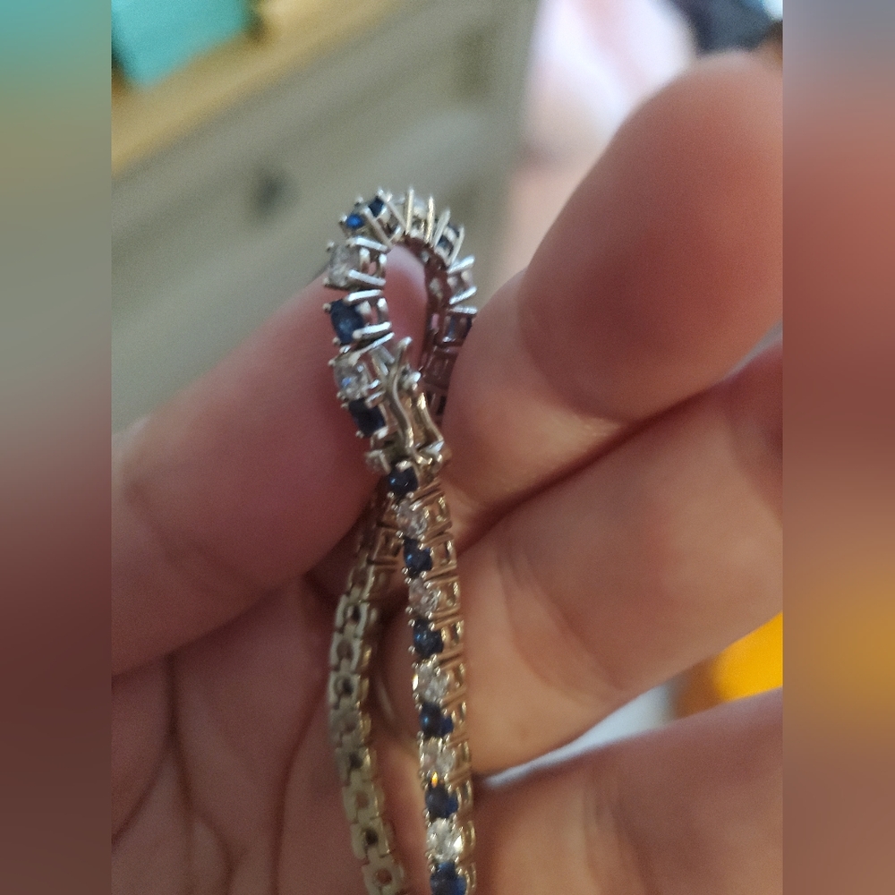Bracelet - Picture 3 of 10
